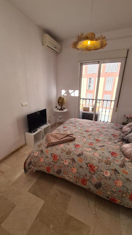 شقة Penthouse With Solarium In The Center Of Malaga-Atico Con Solarium En El Centro De مالقة المظهر الخارجي الصورة